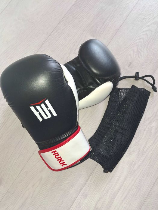Перчатки для бокса