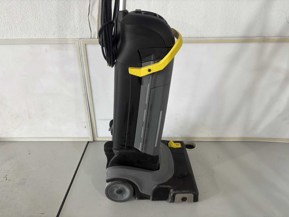Подопочистващ автомат - Karcher BR 30/4 C