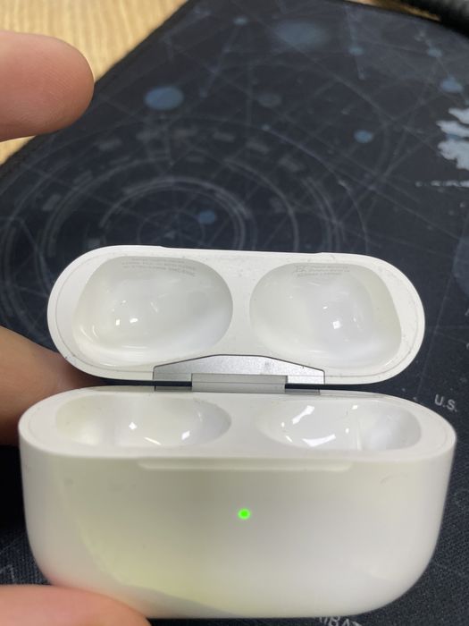 Продам кейс air pods pro 2