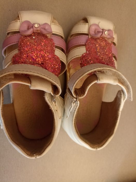 Босоножки на девочку 21 размер
