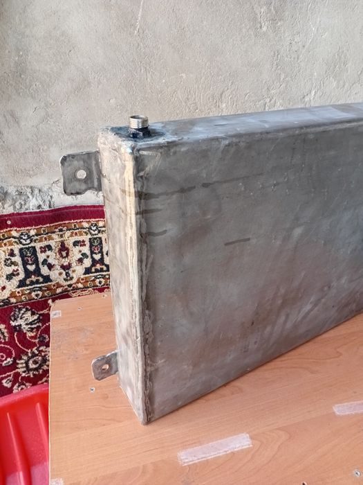 Нержавеика бачок