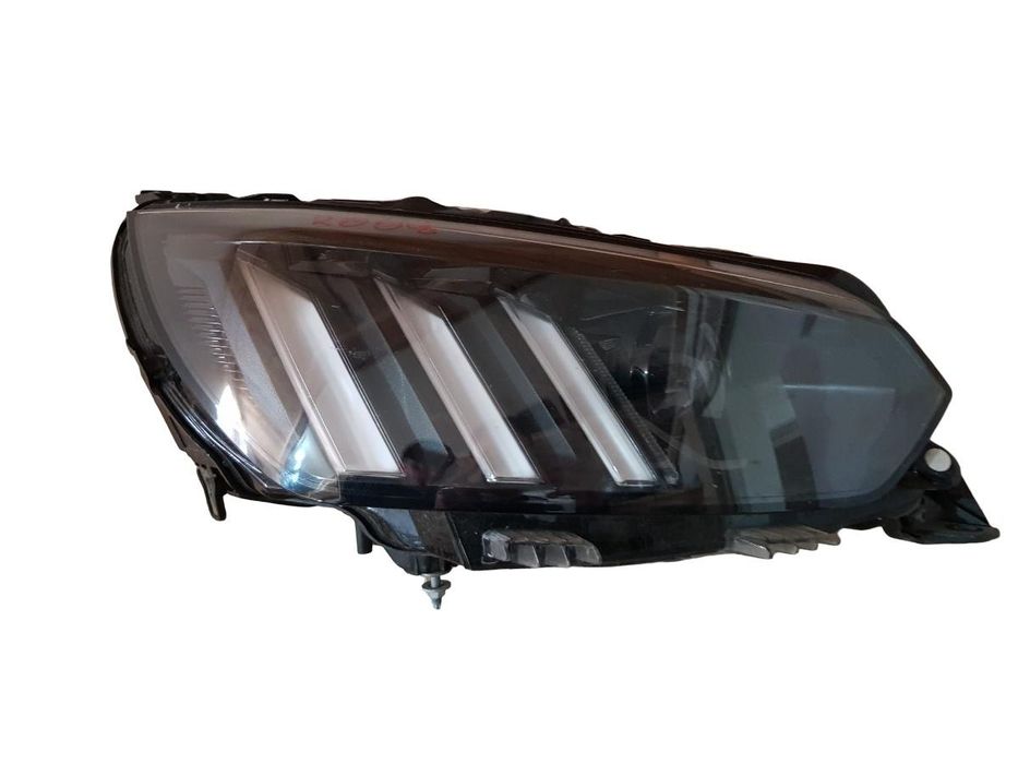Far Led Dreapta Peugeot 2008 2020-2024