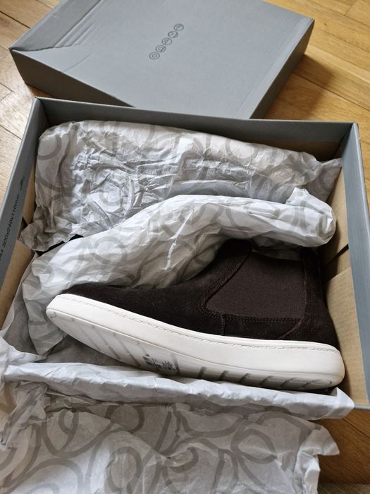 Нови боти Clarks номер 36