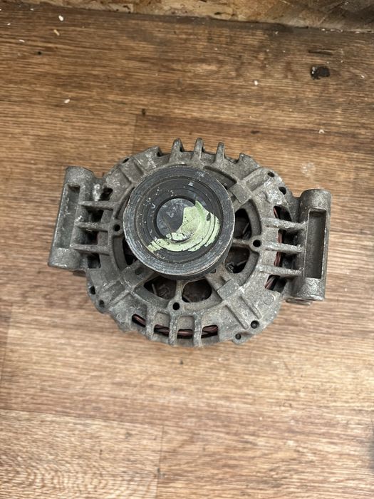 Продам гениоатор Ауди а4 б6