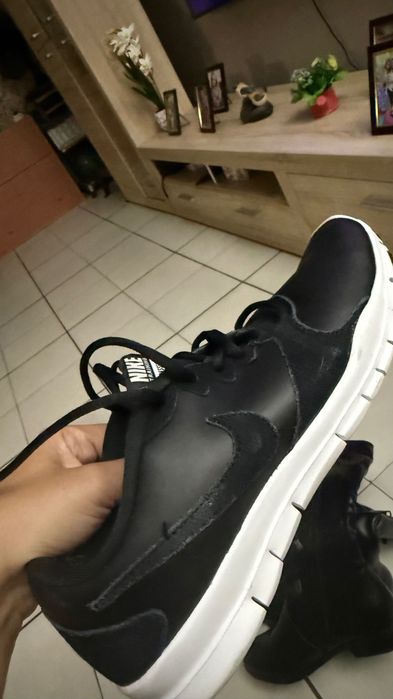 Маратонки Nike 39