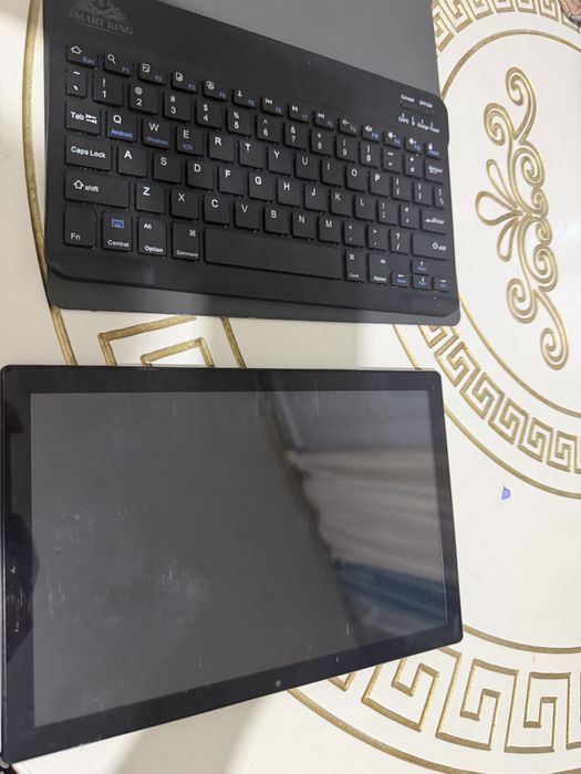 Планшет + ноутбу (2в1) сатылад