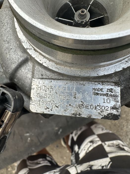 Турбо компресор турбина B47 D20 A 8570082 F серия BMW f30 f20 f22