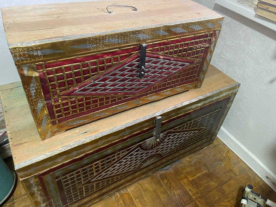 Янги Сандик 2 пара/ Сундук новый 2 пары по 200 тыс.