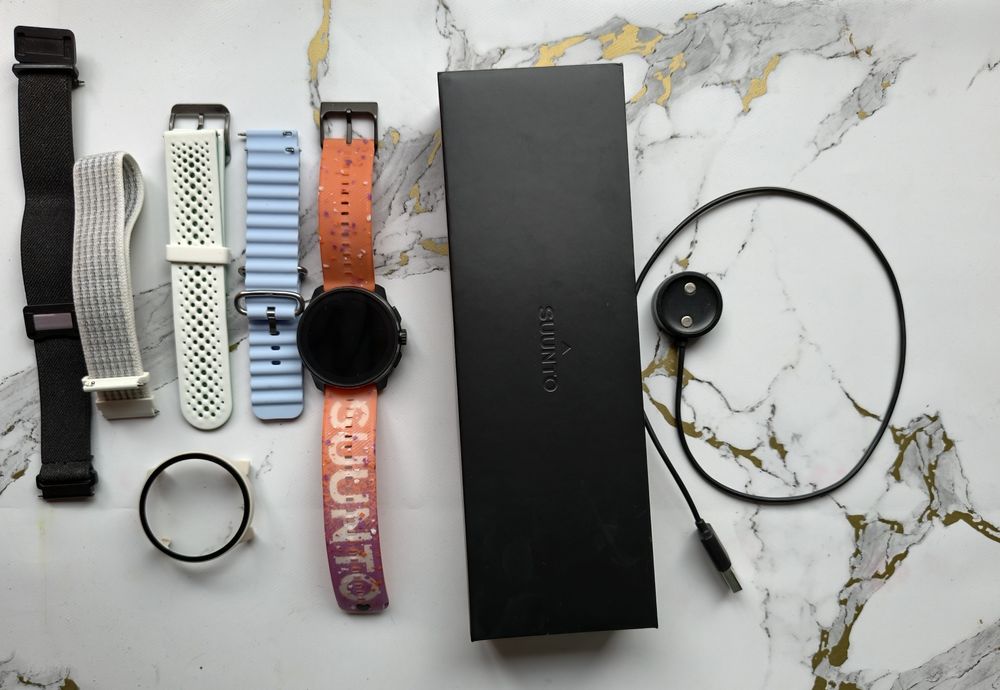 Фитнесс часы Suunto race s