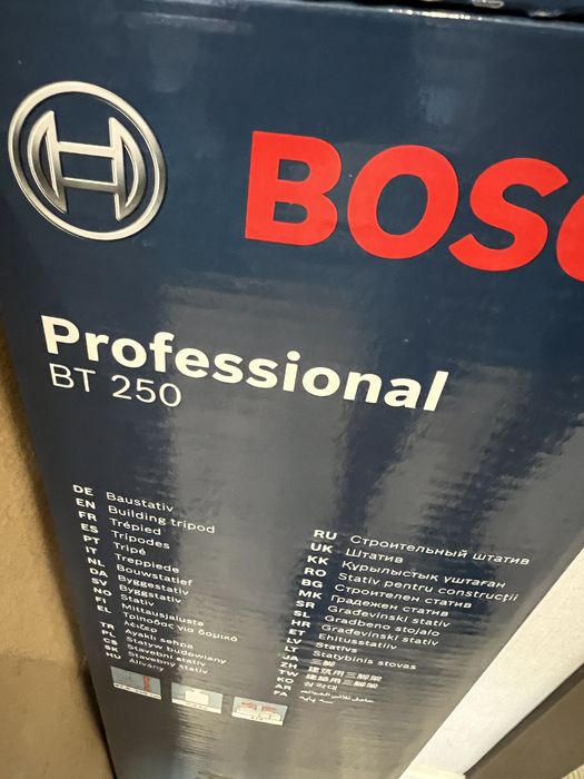 Trepied  Bosch BT 250-Sigilat (am si Nivele laser)