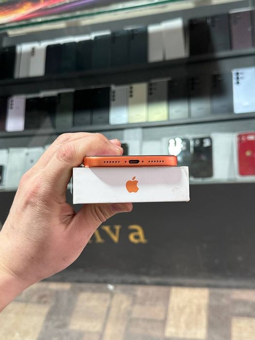 iphone 17 pro Max 256gb emkost 100% 113 marta zaryada qo'yilgan