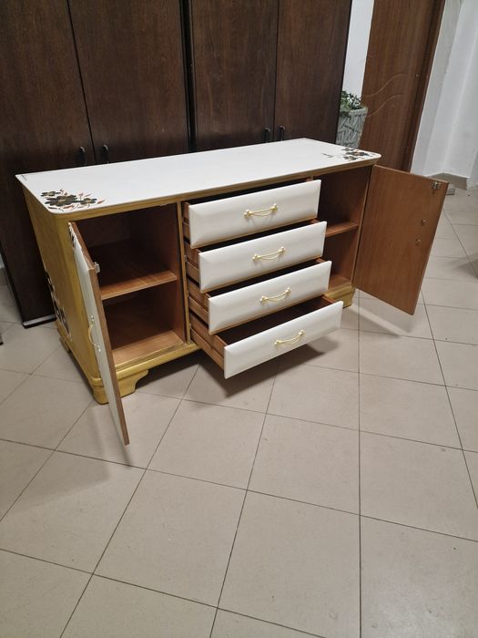 Vând comodă reconditionata pictată manual