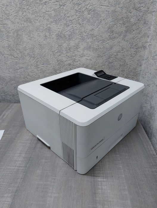 HP LaserJet Pro M402n
Скоростной принтер