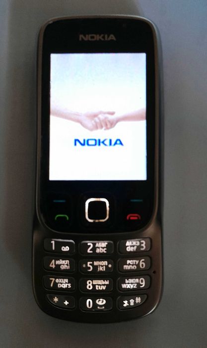 Продавам Nokia 6303ci
