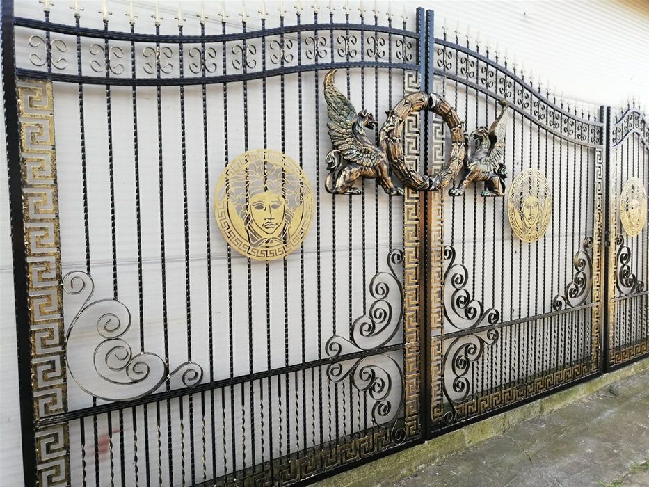 Executam porti ,garduri ,scări și balcoane metalice