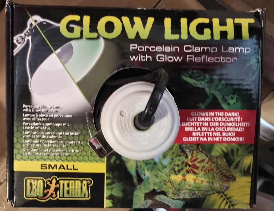 Крушка плюс фасунга за терариум крушката е UV и е нагревателна