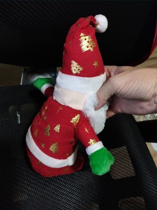 Plus mos Crăciun nou simpatic poate fi cadou