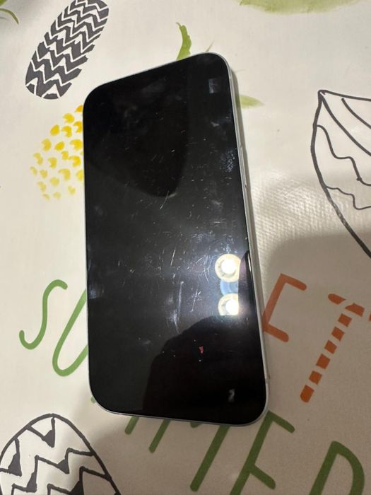 Айфон 15 срочна сатам