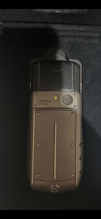 VERTU  Ascent  Ti  Употребяван