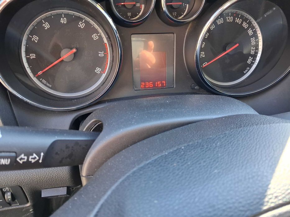 Opel astra j benzina si gpl