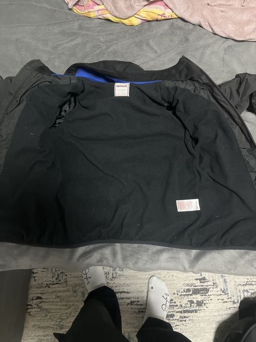 Продавам яке на марката minoti