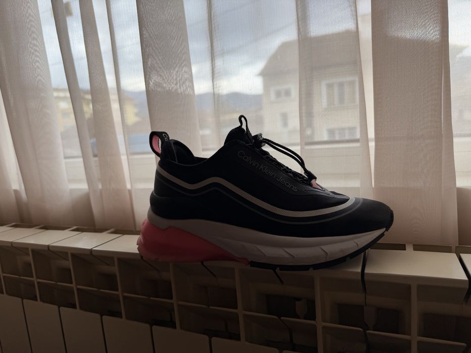 Дамски спортно елегантни обувки Calvin Klein