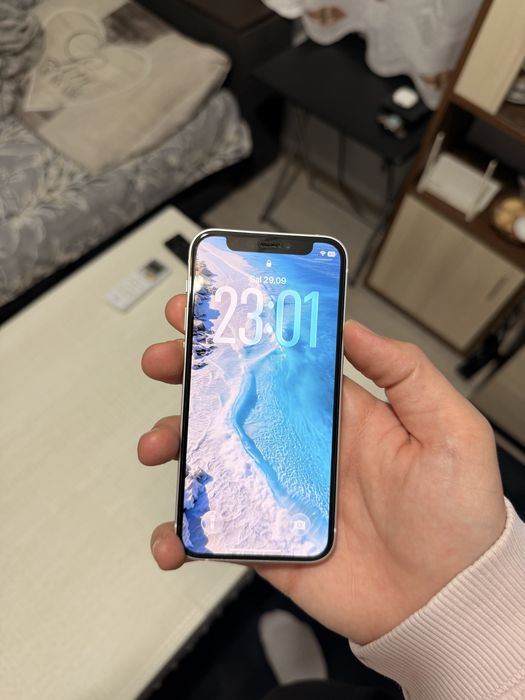İphone 12 mini без следи