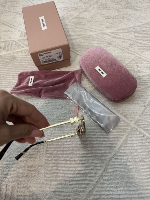 Очки Miu Miu 2025