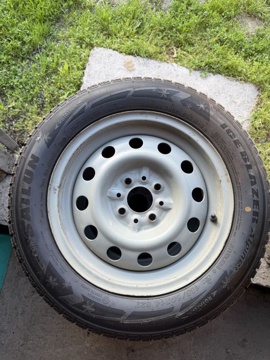 Комплект дисков с шинами