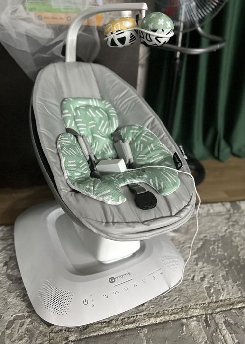 Продам электрокачель 4moms