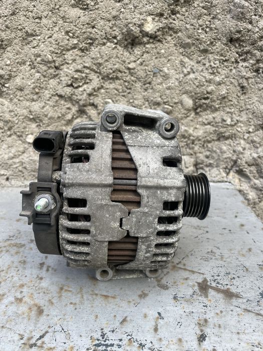 Генератор за мерцедес W221-S500