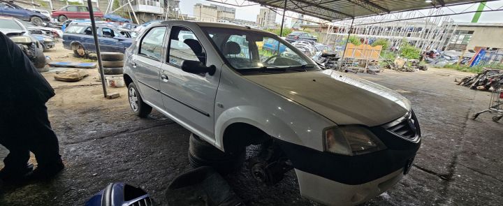 Motor fara anexe Dacia Logan prima generatie