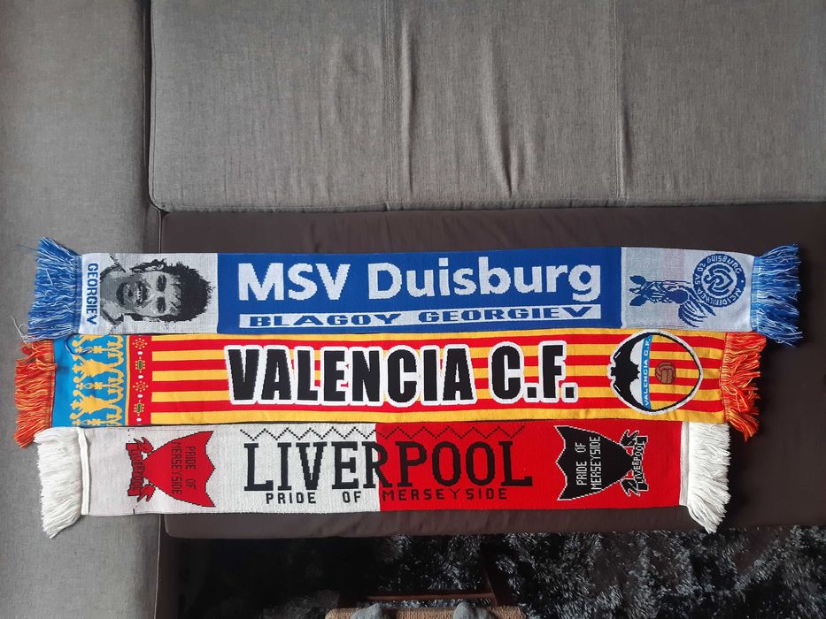 Колекционерски футболни шалове