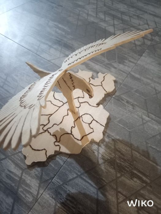 Деревянный орёл самадельный