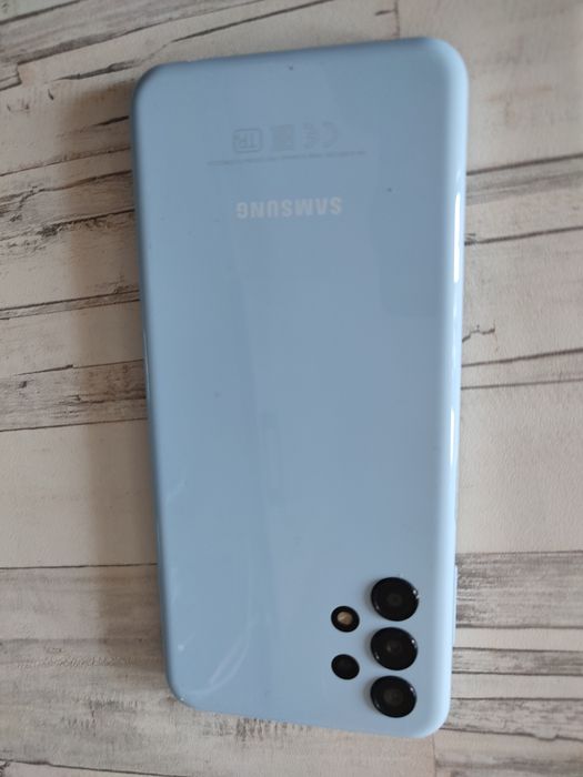 Продам телефон смартфон Самсунг а13