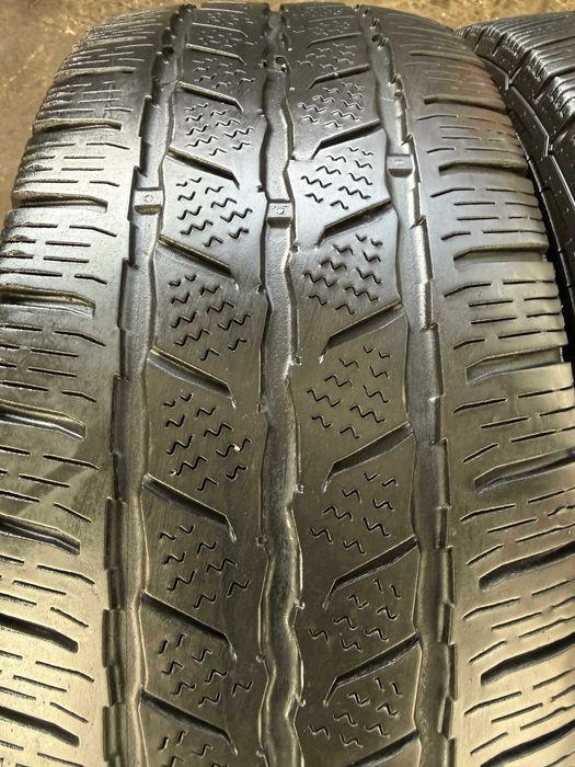 2x Anvelope iarna 225/65 R16C - Continental Van Contact Winter