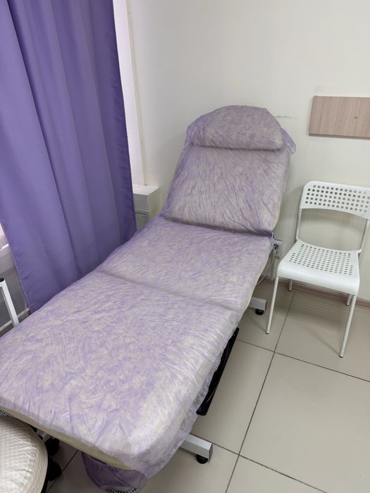 Продам Кушетку в хорошем состояний