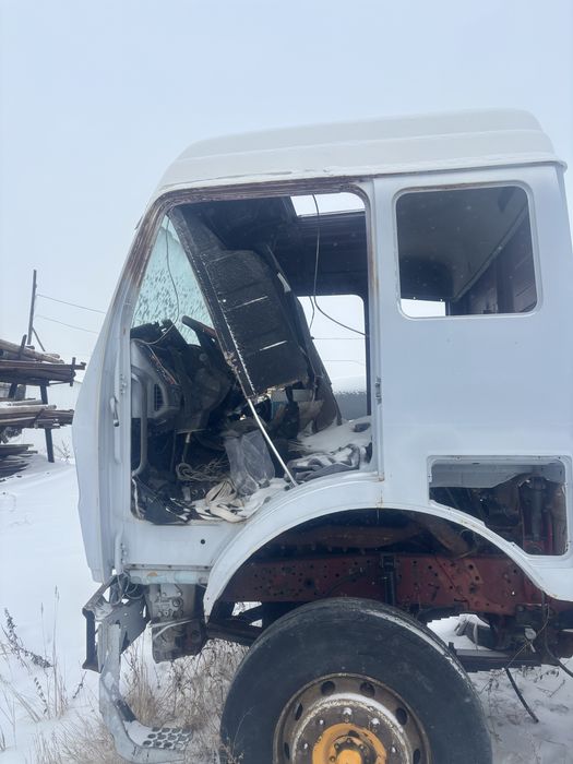 Мерседес самосвал