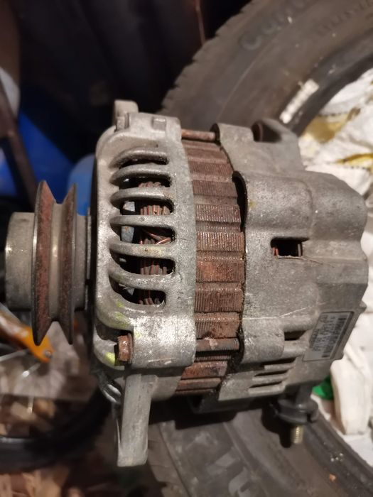 Нисан Примера генератор