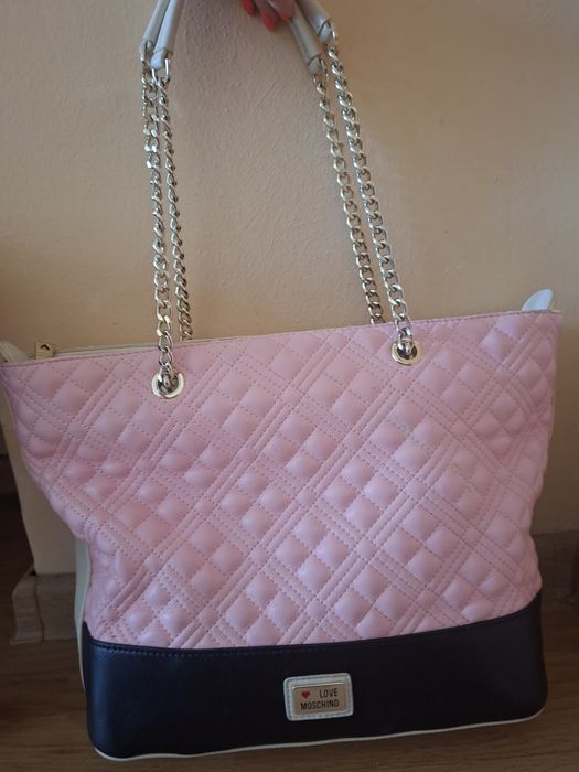 Оригинални чанти,Guess,Moshino,Valentino