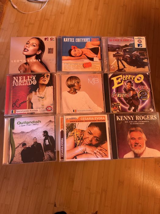 9 cduri audio in stare foarte buna.