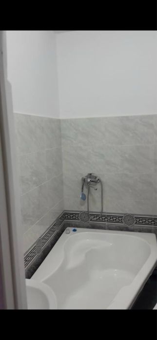 Tinchlik domlaridan 2 xonali kvartira sotiladi!