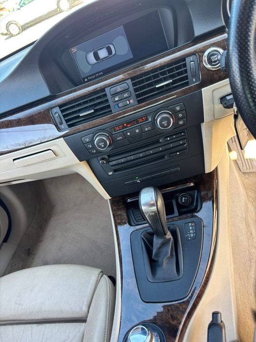 Dezmembrez BMW 335i E92 M-Pachet cutie automata,NAVI Logic 7 Keyless Entry Recaro piele volan M cu padele