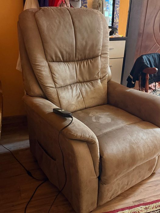 Fotoliu extensibil electric cu telecomandă – foarte comod