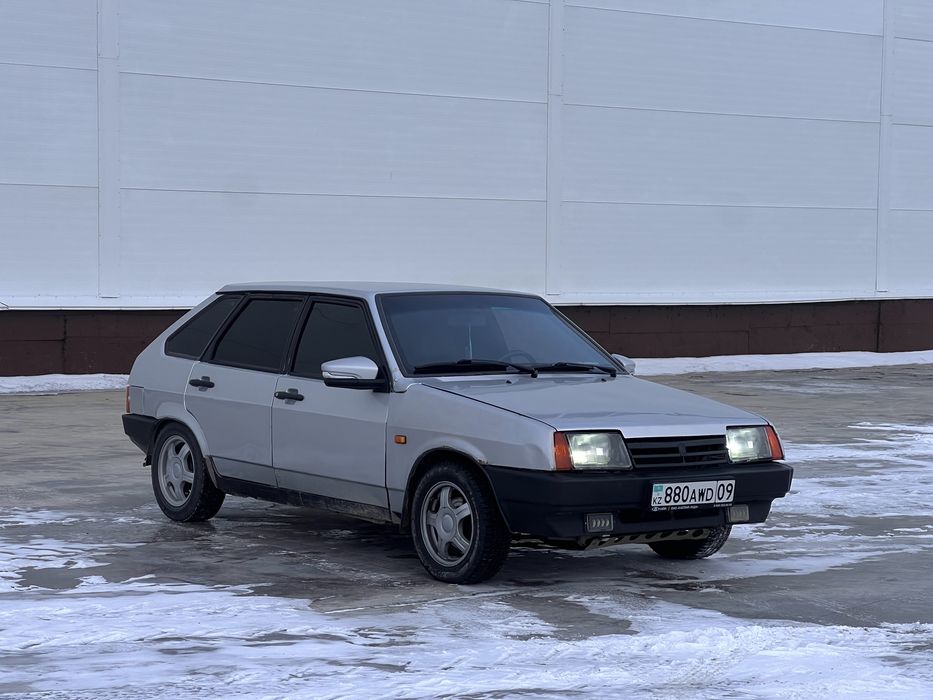 ВАЗ 2109  Инжектор 8кл