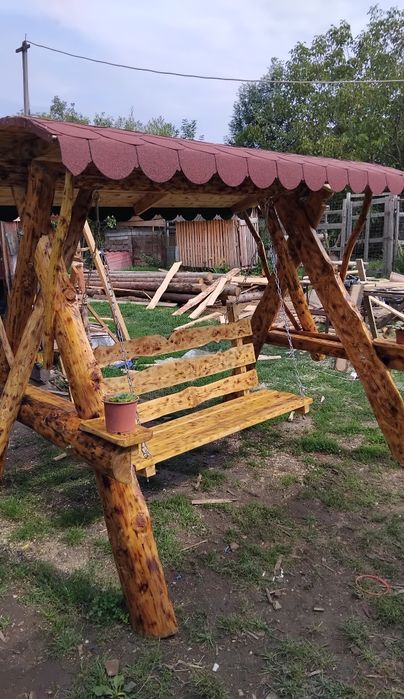 Leagăn Rustic Acoperit cu tegola