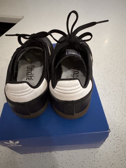 Кроссовки адидас оригинал