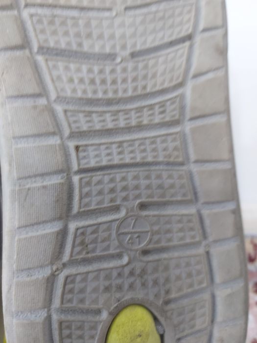 Продаётся кроксы