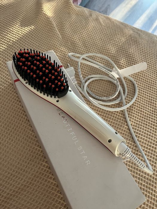 Perie de indreptat parul