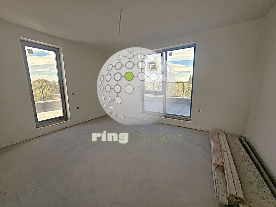 Продава се Четиристаен апартамент в Пловдив, Коматевски възел - 200 кв.м за 816 €/кв.м - Снимка #11